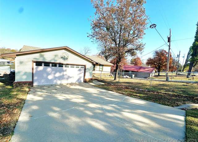 Property at 429833 E 1156, Checotah, OK 74455, 3 beds, 2 baths
