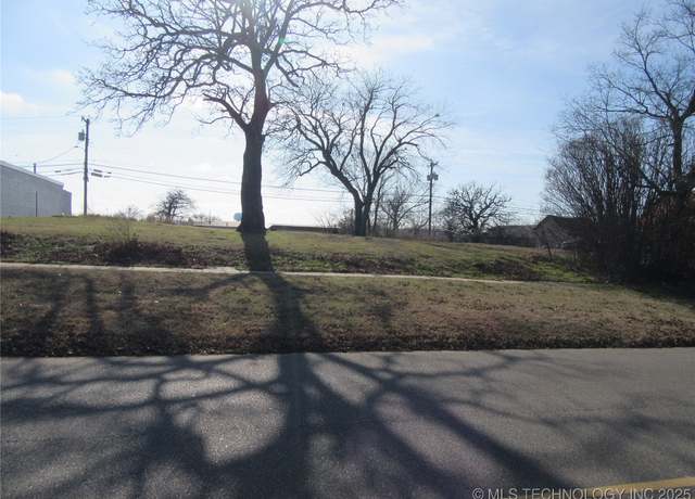 Property at 220 W Washington, Mcalester, OK 74501