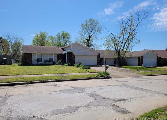 Property at 15018 E 35th St, Tulsa, OK 74134, 3 beds, 2 baths