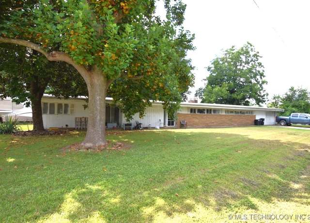 Property at 1435 W Cherokee, Westville, OK 74965, 3 beds, 2 baths