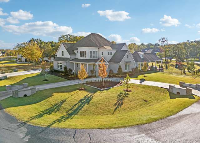 Property at 17776 E Falcon Pass, Owasso, OK 74055, 4 beds, 4.5 baths