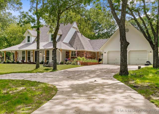 Property at 15520 N Woodchuck Ln, Skiatook, OK 74070, 3 beds, 2.5 baths