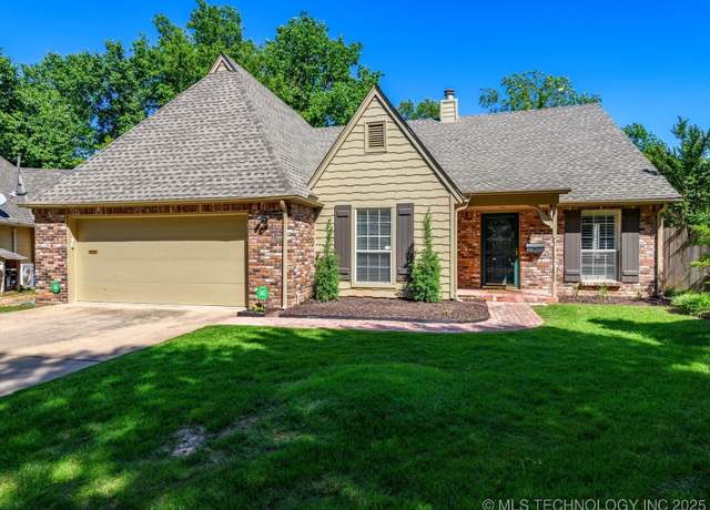 Property at 5553 S Delaware Ct, Tulsa, OK 74105, 3 beds, 2 baths