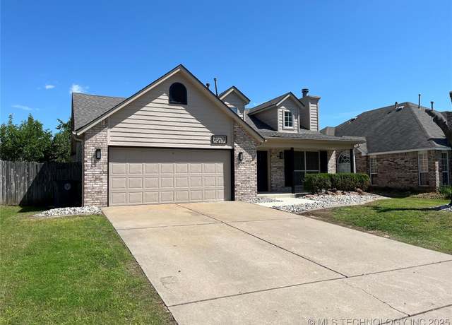 Property at 7507 S 92nd EastAvenue, Tulsa, OK 74133, 3 beds, 2 baths