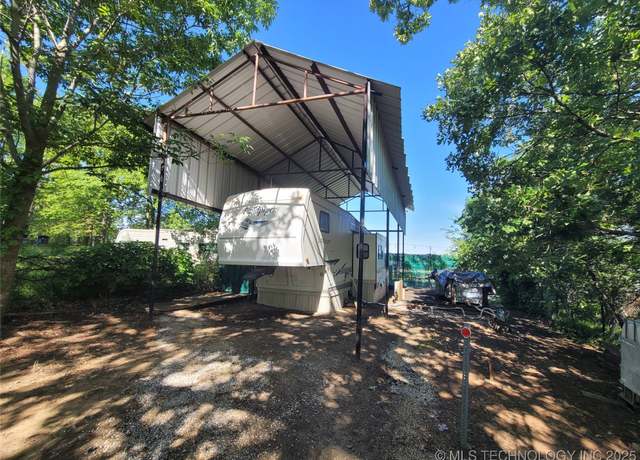 Property at 107716 S 4165 Rd, Checotah, OK 74426, 1 bed, 1 bath