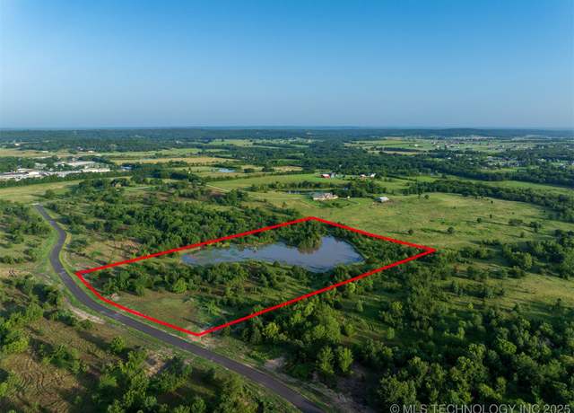 Property at 7 W 195th St S, Mounds, OK 74047