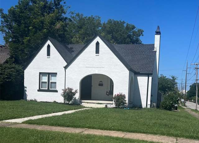 Property at 1204 S Columbia Ave, Tulsa, OK 74104, 3 beds, 1 bath
