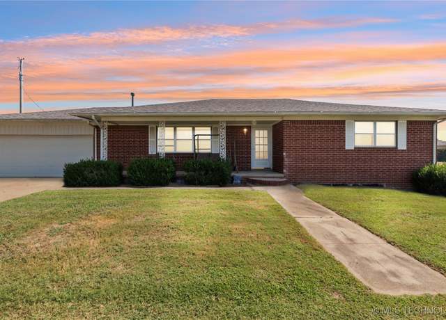 Property at 13549 S Hwy 88, Claremore, OK 74017, 2 beds, 2 baths