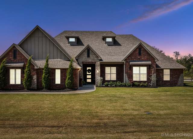 Property at 15209 E 84th St N, Owasso, OK 74055, 4 beds, 3.5 baths