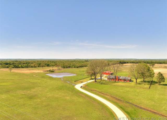 Property at 14365 Creager Rd, Mounds, OK 74047, 3 beds, 2.5 baths