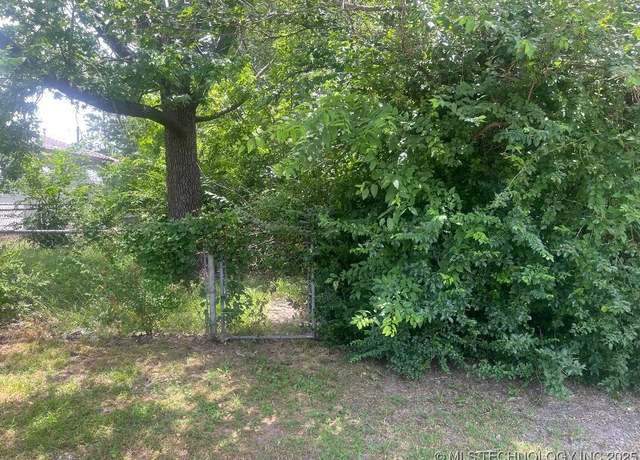 Property at 1012 N Osage Ave, Claremore, OK 74017