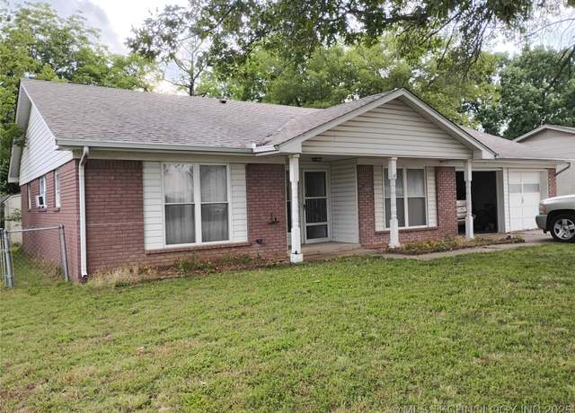 Property at 1628 S 5th St, Broken Arrow, OK 74012, 3 beds, 2 baths