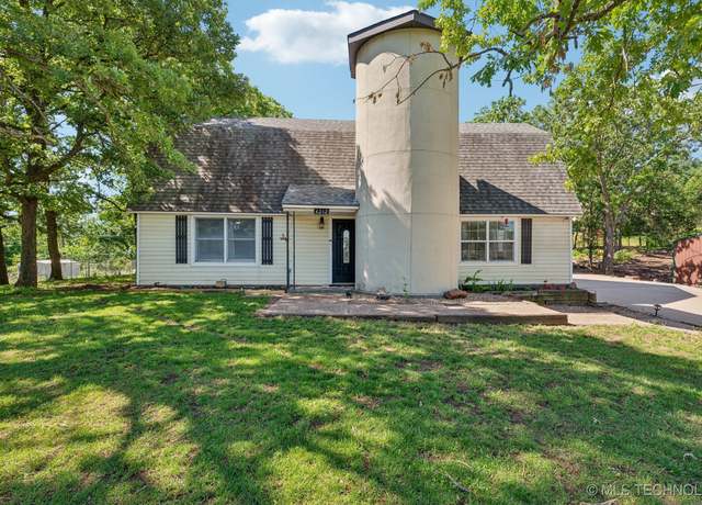 Property at 4212 W Stonehenge Dr, Cleveland, OK 74020, 5 beds, 2.5 baths