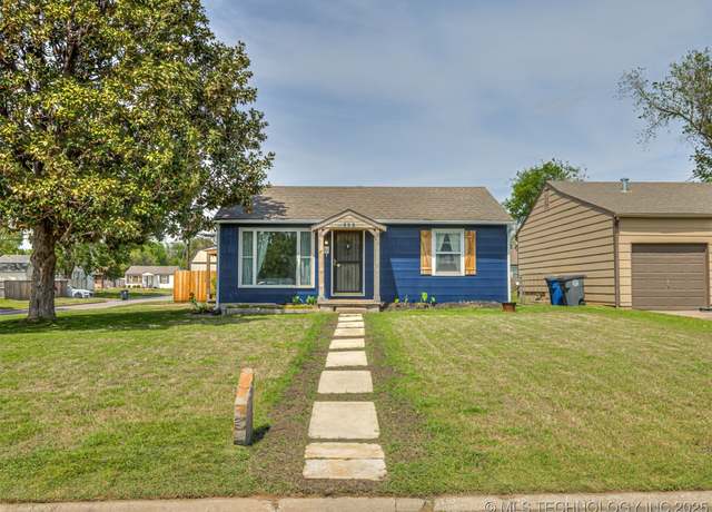 Property at 303 E 45th Ct, Tulsa, OK 74105, 2 beds, 2 baths
