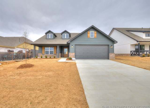 Property at 9022 N 73rd EastPlace, Owasso, OK 74055, 3 beds, 2 baths