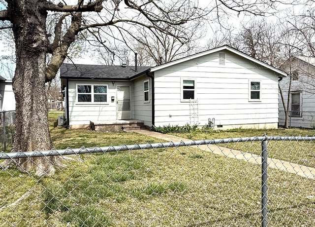 Property at 1110 W Trudgeon St, Henryetta, OK 74437, 3 beds, 1 bath