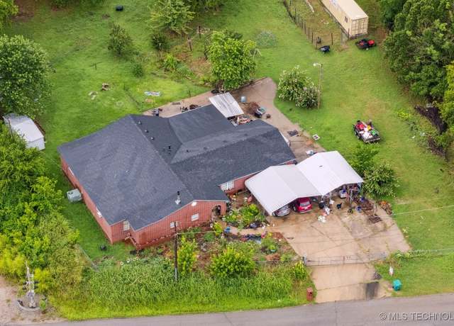 Property at 10 Sahoma Lake Rd, Sapulpa, OK 74066, 4 beds, 2 baths