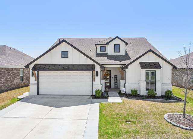 Property at 13010 E 125 Pl N, Collinsville, OK 74021, 4 beds, 2.5 baths
