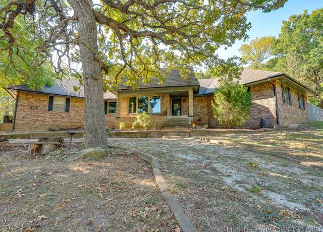 Property at 331 Chickasaw Dr, Ada, OK 74820, 4 beds, 3.5 baths