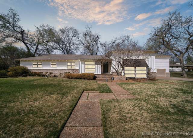 Property at 3121 E 33rd St, Tulsa, OK 74105, 4 beds, 3.5 baths