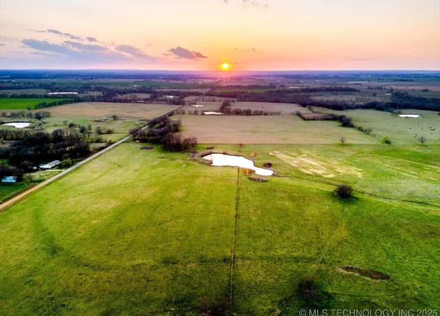 Property at 19 E 710 Rd, Wagoner, OK 74467
