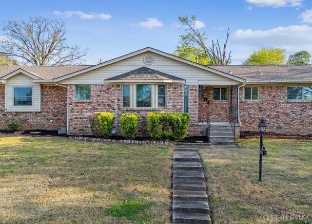 Property at 204 E Saddlerock Rd, Sand Springs, OK 74063, 3 beds, 3 baths