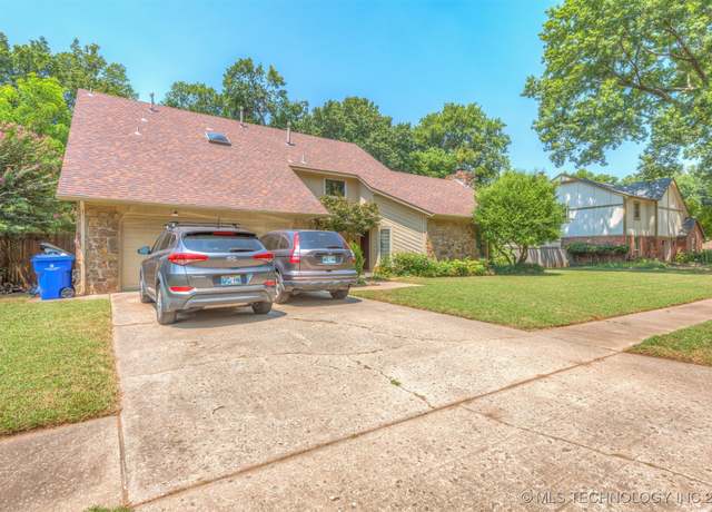 Property at 7004 S Peach Ave, Broken Arrow, OK 74011, 3 beds, 2.5 baths