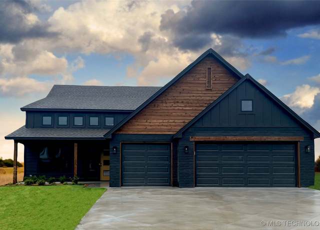 Property at 1405 N 70th St, Broken Arrow, OK 74014, 3 beds, 2 baths