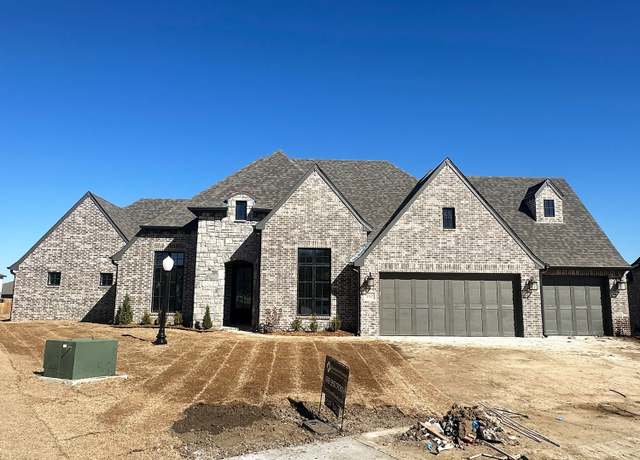 Property at 1302 Oakhurst Cir, Claremore, OK 74017, 4 beds, 3.5 baths