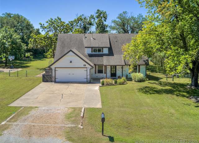 Property at 14744 E 74th St, Owasso, OK 74055, 4 beds, 2.5 baths