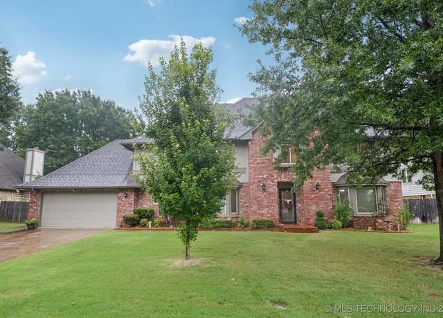 Property at 8745 S Delaware Pl, Tulsa, OK 74137, 4 beds, 3.5 baths