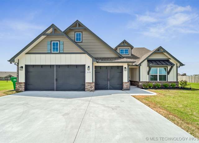 Property at 3494 E 155th St S, Bixby, OK 74008, 3 beds, 3 baths
