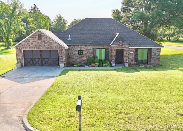 Property at 2102 N Peaceful Ln, Stigler, OK 74462, 3 beds, 2 baths