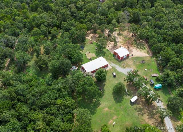 Property at 20435 Grant Rd, Okmulgee, OK 74447, 5 beds, 3 baths