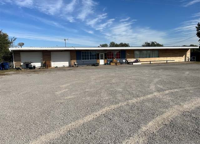 Property at 700 E Golden Ave, Copan, OK 74022, 7 beds, 3 baths