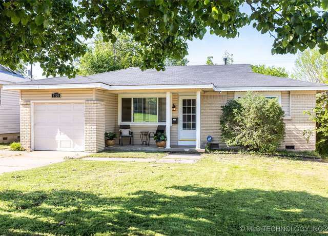 Property at 6729 E 10th St, Tulsa, OK 74112, 2 beds, 1 bath