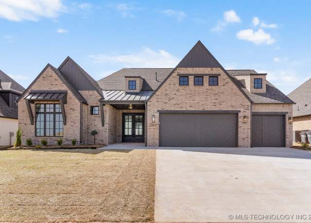 Property at 12802 S Irvington Ave, Tulsa, OK 74008, 4 beds, 2.5 baths