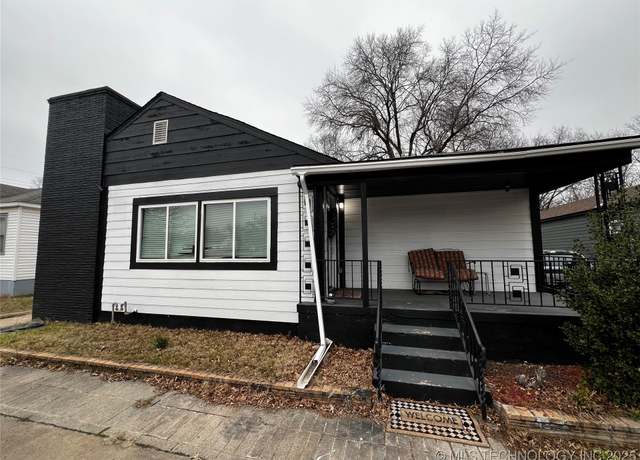 Property at 2308 Elgin Ave, Muskogee, OK 74401, 4 beds, 2 baths