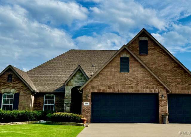 Property at 25887 E 103rd Pl, Broken Arrow, OK 74014, 4 beds, 2 baths