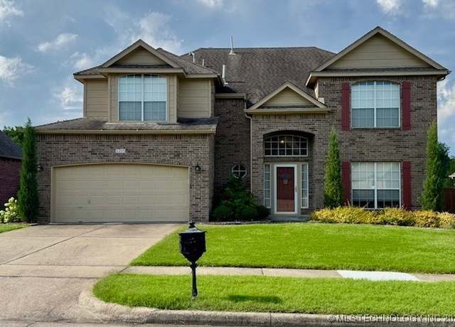 Property at 3305 W Commercial Ct, Broken Arrow, OK 74012, 4 beds, 2.5 baths