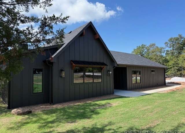 Property at 449488 E 963, Vian, OK 74962, 3 beds, 2 baths