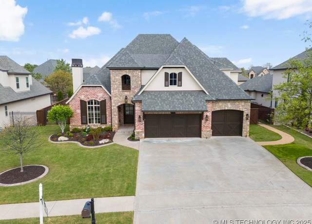 Property at 5904 W Waco St, Broken Arrow, OK 74011, 4 beds, 4 baths