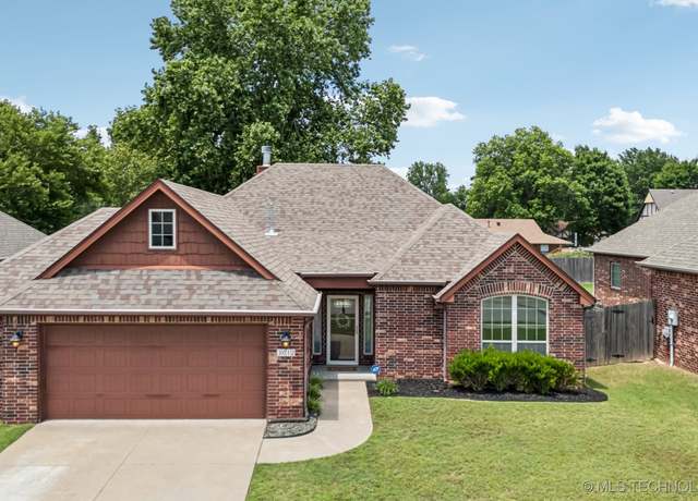 Property at 3012 W Mobile St, Broken Arrow, OK 74011, 3 beds, 2 baths