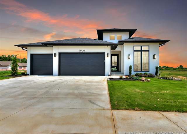 Property at 11909 S Vandalia Ave, Tulsa, OK 74137, 3 beds, 3.5 baths