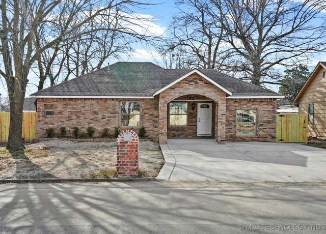 Property at 2317 Manila St, Muskogee, OK 74403, 3 beds, 1 bath