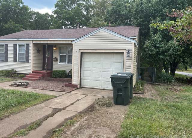Property at 213 N 34th St, Muskogee, OK 74401, 2 beds, 1 bath