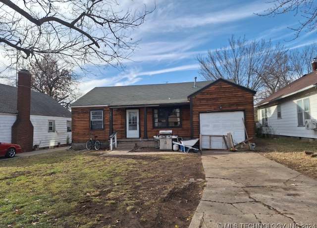 Property at 1429 Maple St, Bartlesville, OK 74003, 3 beds, 1.5 baths