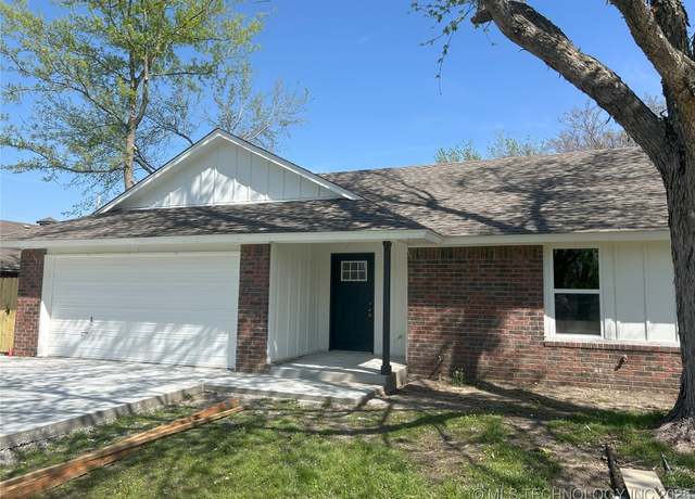 Property at 310 E Alton Ave, Oologah, OK 74053, 3 beds, 2 baths