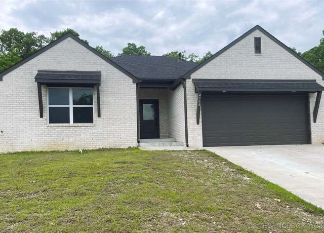 Property at 4704 S Linwood Dr, Sand Springs, OK 74063, 3 beds, 2 baths