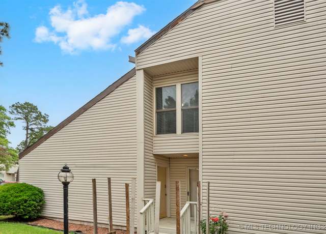 Property at 3164 S 101st EastAvenue #801, Tulsa, OK 74146, 2 beds, 2.5 baths